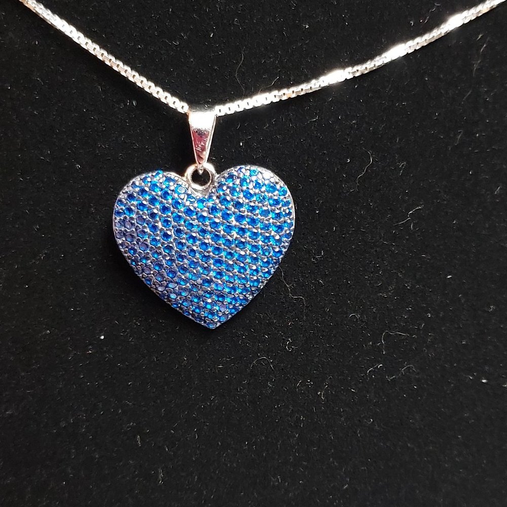 BLUE SPINEL HEART PENDANT